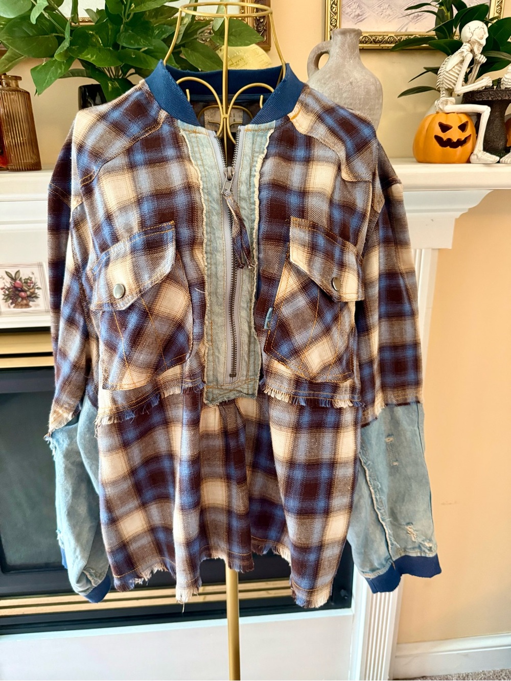 Oli & Hali size Large Plaid Utility denim and flannel top Blue/Brown shacket top - Picture 9 of 9